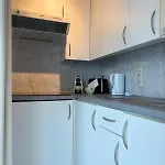 Ground Floor Sea View In Raversijde, Appartement *