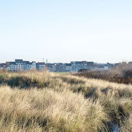 Ground Floor Sea View In Raversijde, Ostende