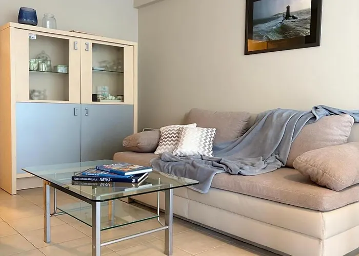 Ground Floor Sea View Apartment In Raversijde, Oostende *