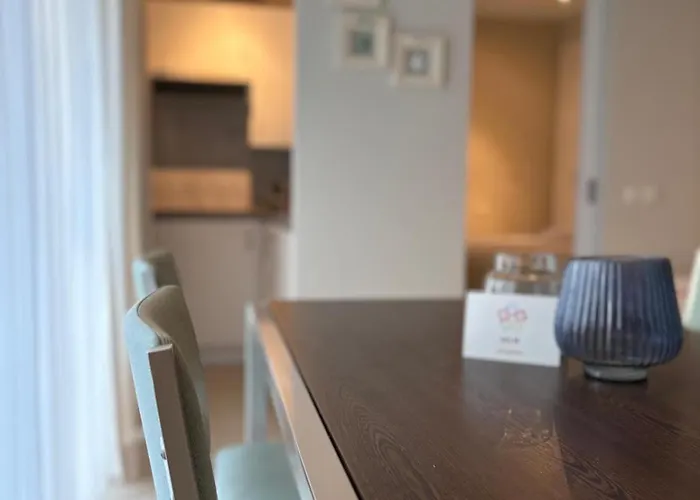 Lejlighed Ground Floor Sea View Apartment In Raversijde, Oostende